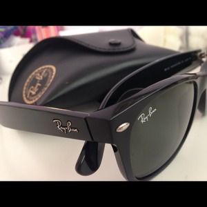 Ray-Ban New Wayfarer Classic - RB2132
