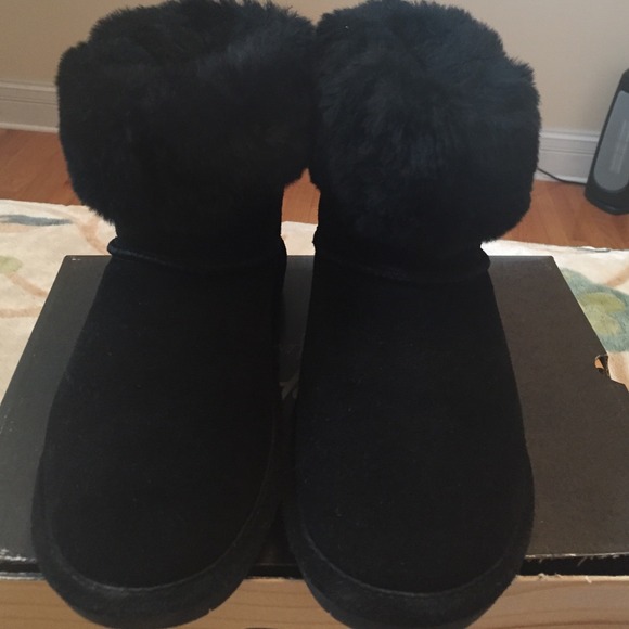 Black bearpaw boots
