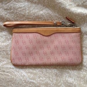 Dooney & Bourke Top Zip Wristlet