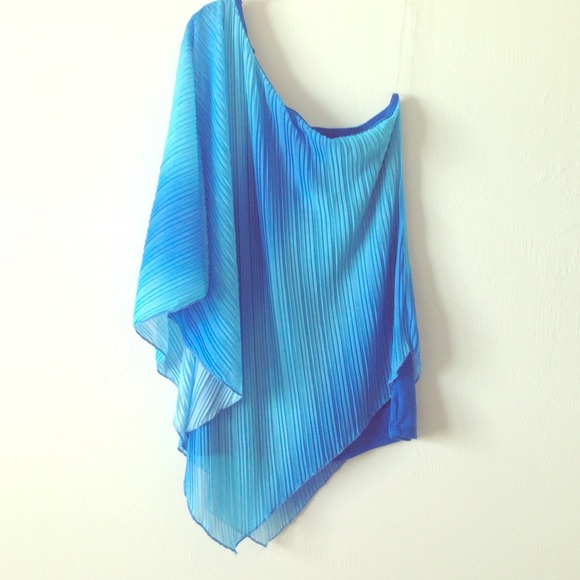 Flowy blue one shoulder top