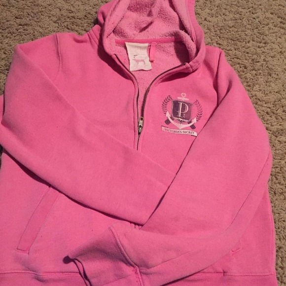 VS pink hoodie