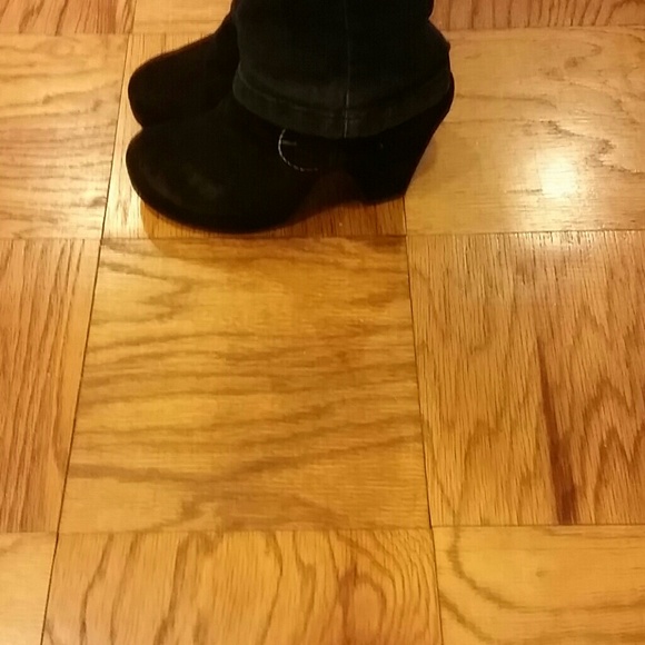 Soft Suede Shoes - Picture 2 of 4