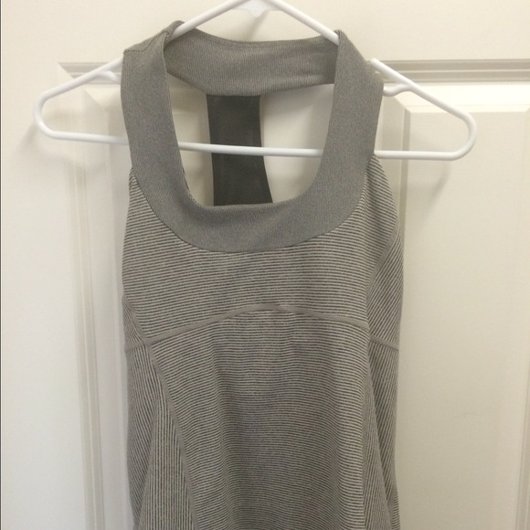 Lululemon - Picture 1 of 2