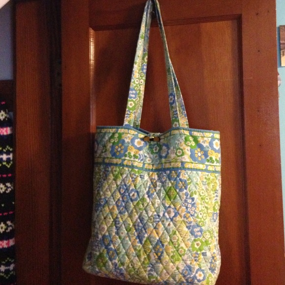 Vera Bradley tote bag