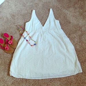 Old Navy white eyelet dress 🌸