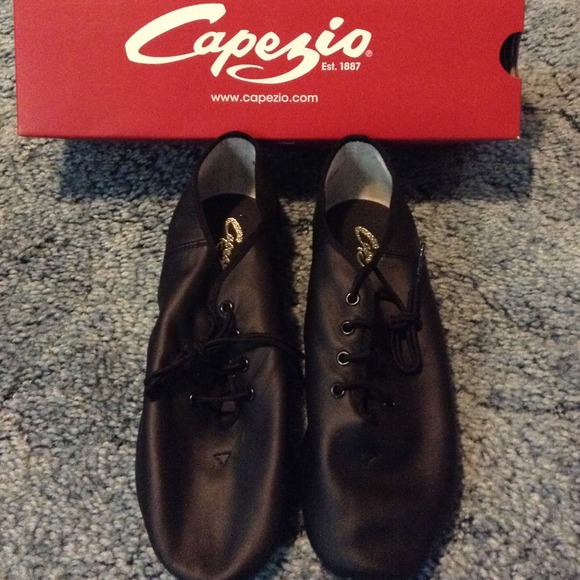 Capezio Black Jazz Shoes NWOT
