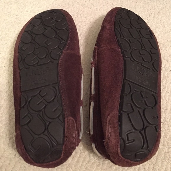 Gently worn UGG Dakota - Picture 2 of 4