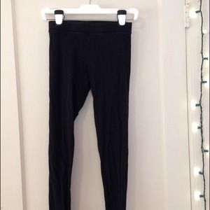 SOLD Victoria secret PINK black leggings