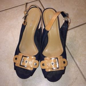 Gianni Bini Wedges! 8.5