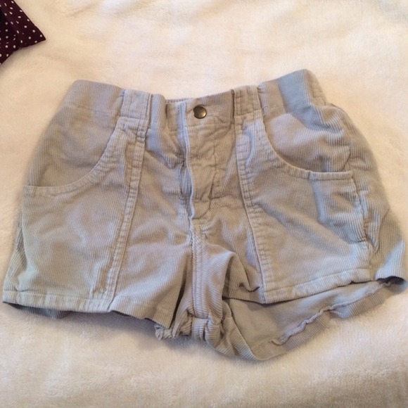 Corduroy high waisted shorts!