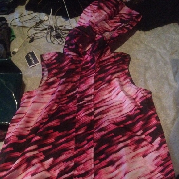 Aeropostale vest