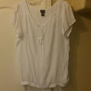 White short sleeve wrinkle look top