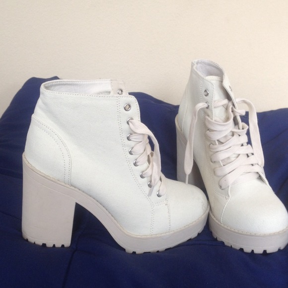 H&M Shoes - **MUST GO** Bulk heel booties