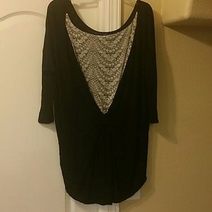 Black high low 3/4 sleeve knit back shirt