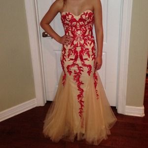 Sherri Hill prom dress / size 2