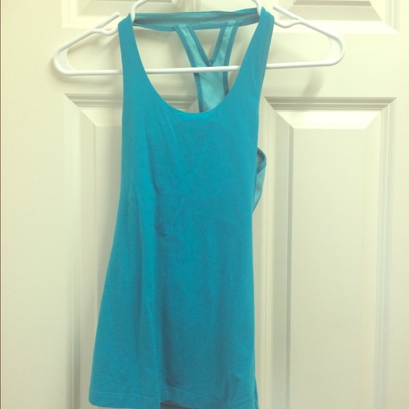Lucy workout tank - Picture 1 of 2