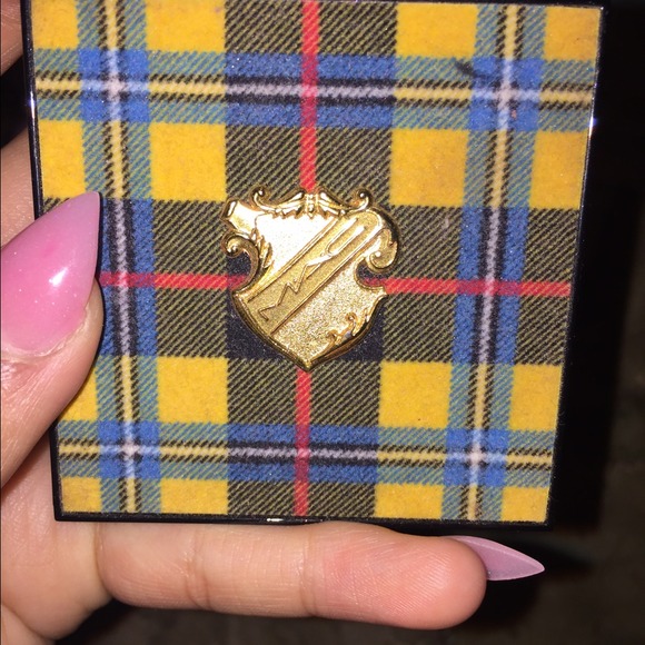 Mac shadows limited/holiday edition