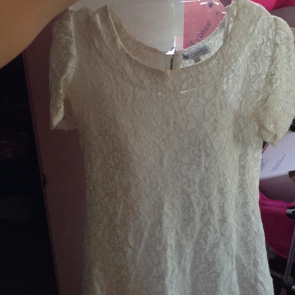 white lace dress:) - Picture 2 of 4