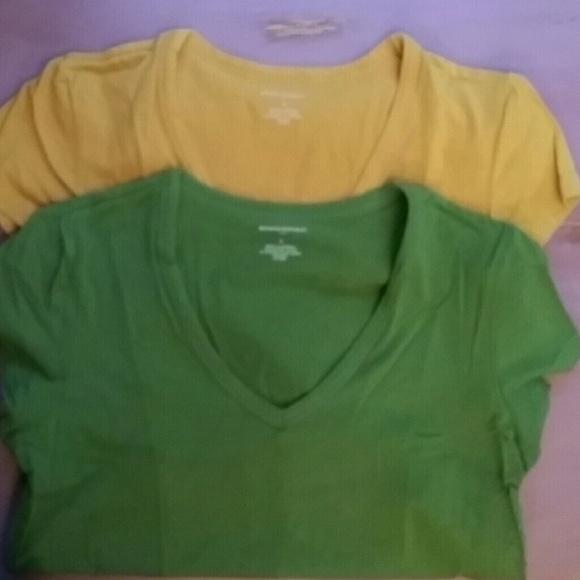 Banana Republic tee bundle