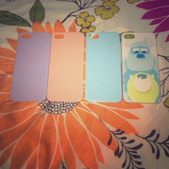 Other - Iphone 5/5s cases bundle