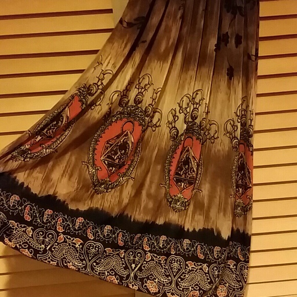 Dress - Picture 3 of 4