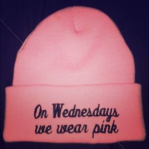 ( Mean Girls ) On Wednesday we wear pink Beanie 🎀
