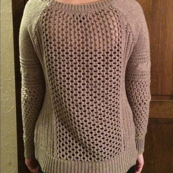 American Eagle Tan Sweater - Picture 2 of 4