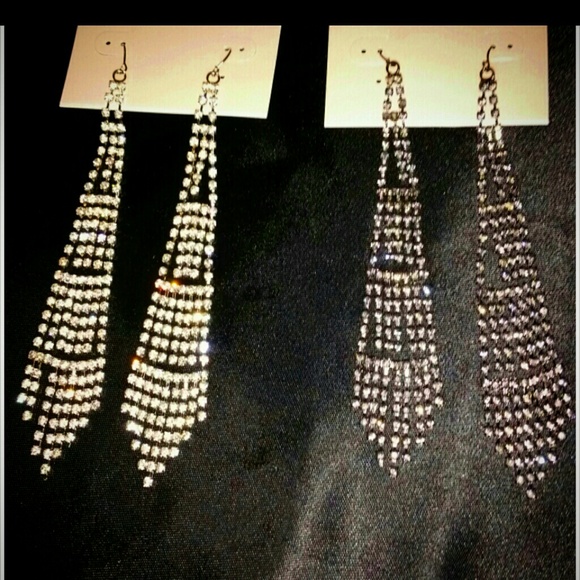 Glam dangle earrings perfect for your next event!