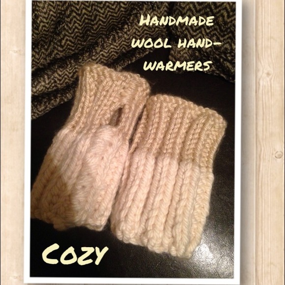 Cozy fingerless wool hand warmers