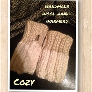 Cozy fingerless wool hand warmers