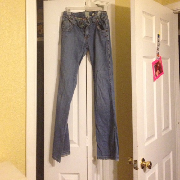 Boot cut Blue Jeans