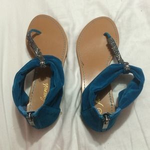 ** REDUCED ** Blue sandals💙