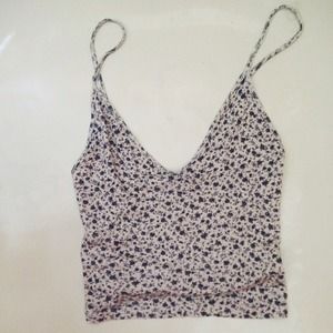 Brandy floral crop tee!