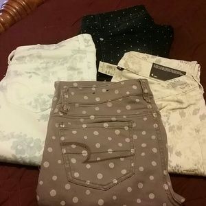 Sold*Bundle* American Eagle Skinnies