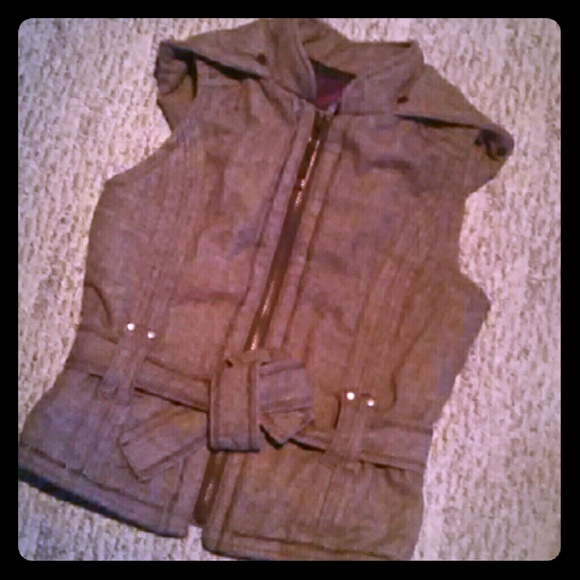 Tweed vest