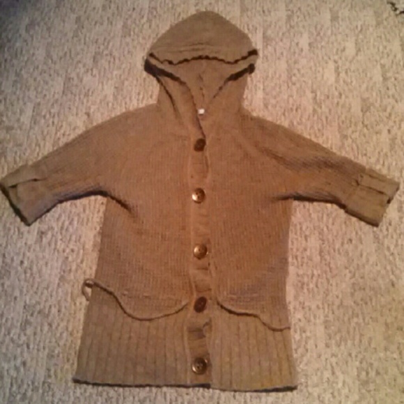 *FLASH SALE* Camel button sweater knit
