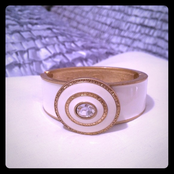 Lia Sophia Jewelry - Lia Sophia kiam collection cuff bracelet