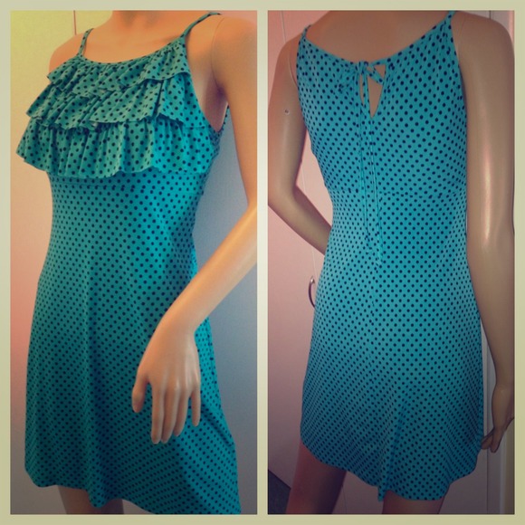 Dresses & Skirts - 🎁SALE🎁 Flirty teal and navy polka dot dress