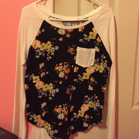Pacsun Floral and Cream Baseball Tee