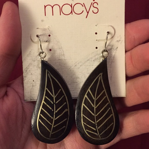 Macy's Jewelry - VINTAGE Black/brown and gold earrings