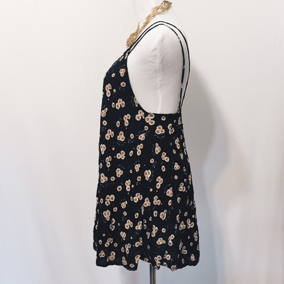 [SOLD] Brandy Melville tunic tank 💕 - Picture 3 of 4