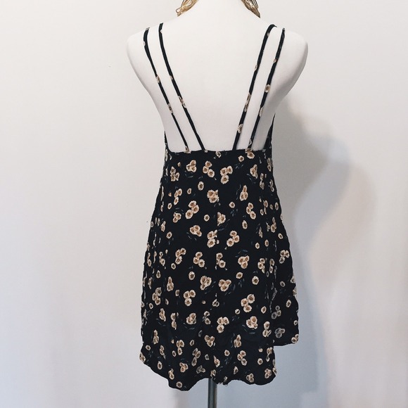 [SOLD] Brandy Melville tunic tank 💕 - Picture 4 of 4