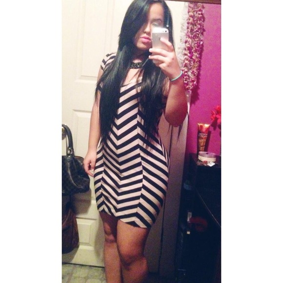 Stripped dress - Picture 3 of 3