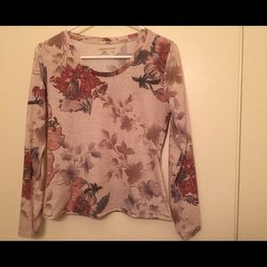 Long sleeved t-shirt