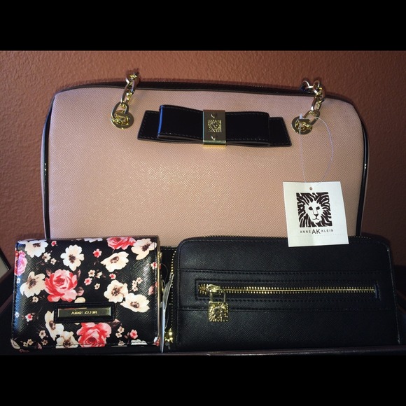 Anne Klein Handbags - Anne Klein Purse and Wallet Set