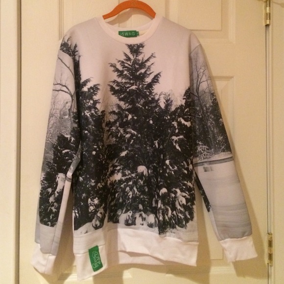 Graphic Snow Sweatshirt