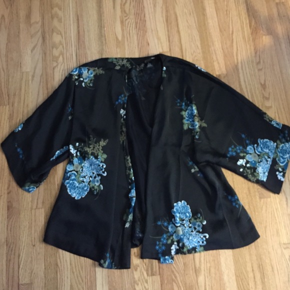 Ellison Kimono