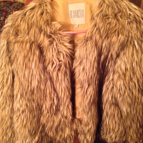 BB Dakota Faux Fur Coat!!!