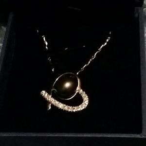 Freshwater pearl heart necklace