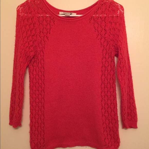 Lightweight sweater